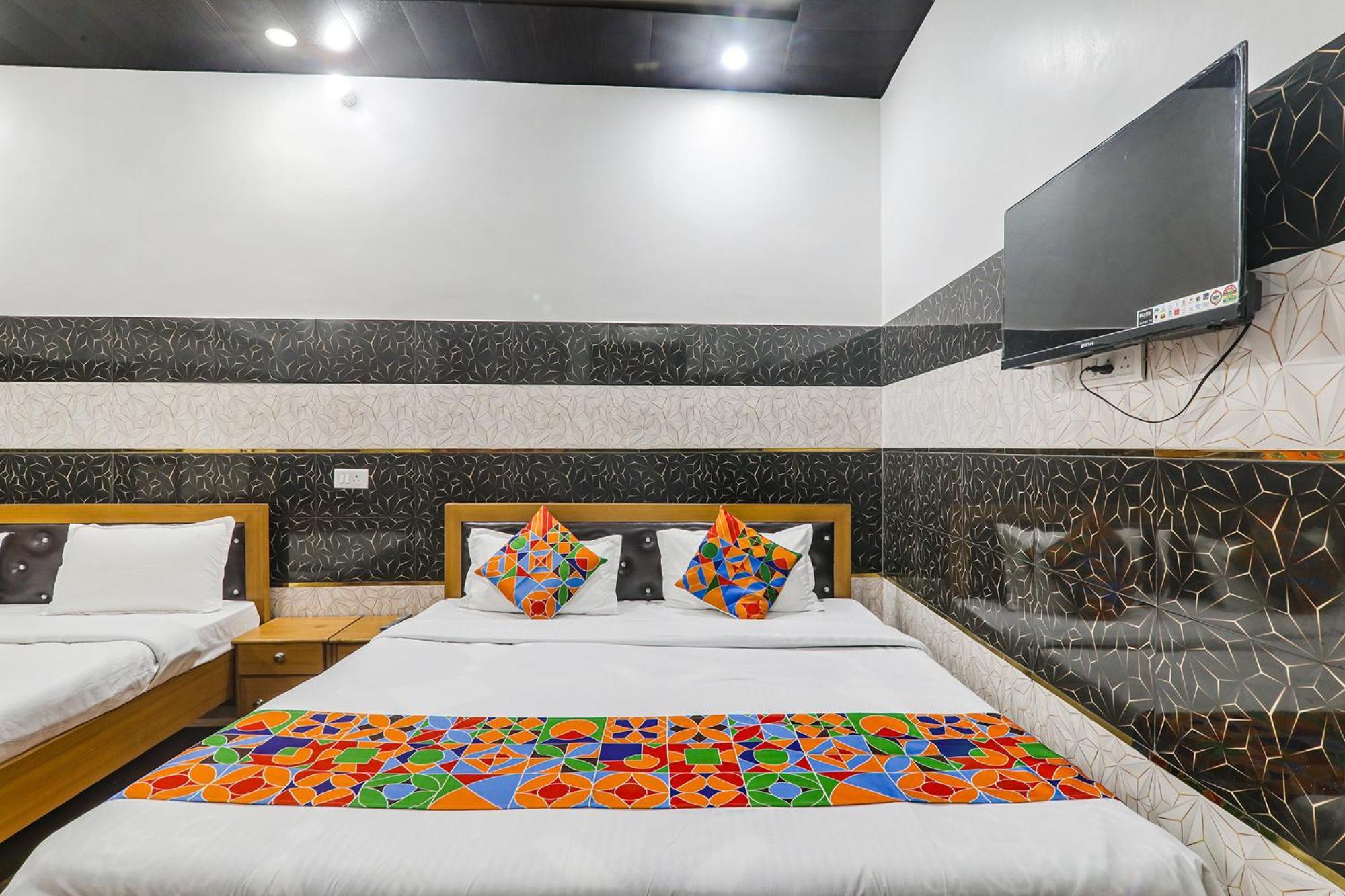 Fabexpress Milan Palace Ayodhya Buitenkant foto