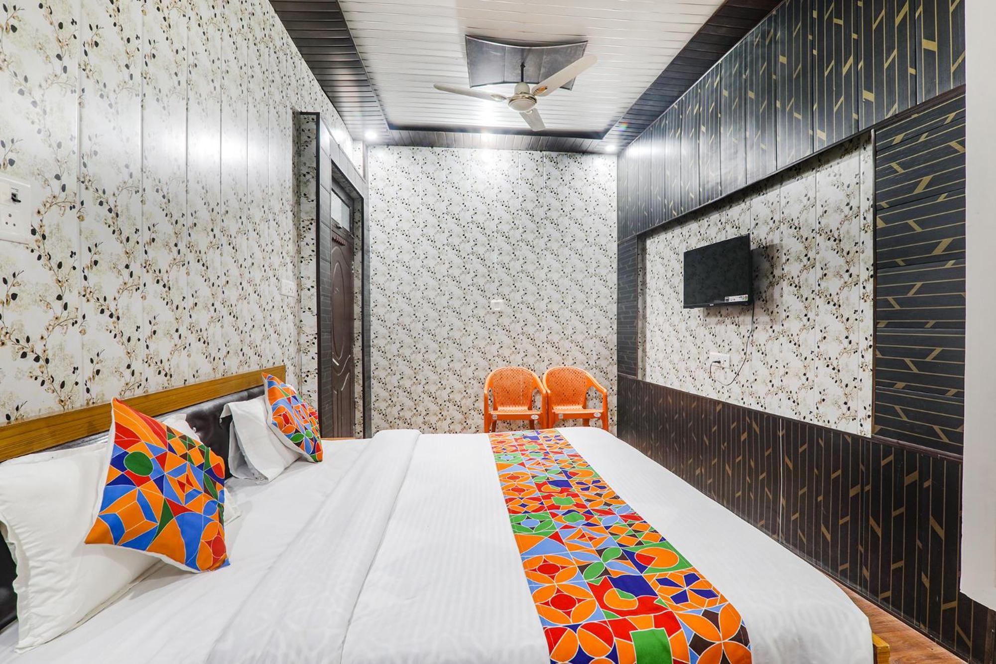 Fabexpress Milan Palace Ayodhya Buitenkant foto